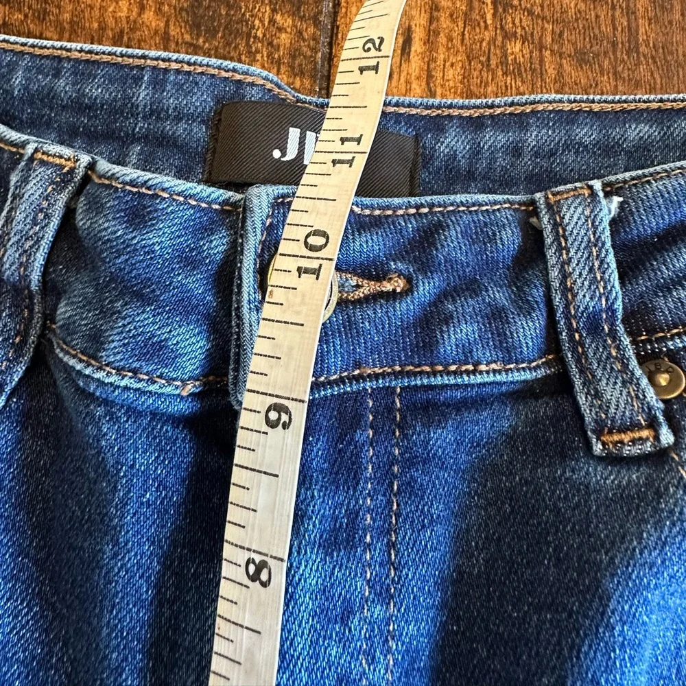 JBD | High Rise Cropped Wide Leg Jeans Raw Hem, Size 26 - Picture 11 of 13